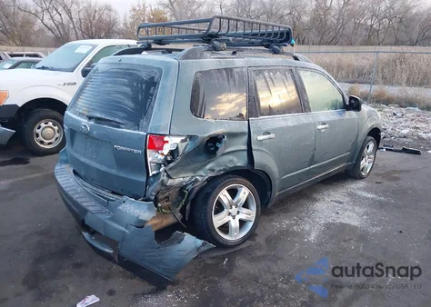 2010 Subaru Forester 2.5X Premium из США, поврежденный, VIN JF2SH6CC1AH741840